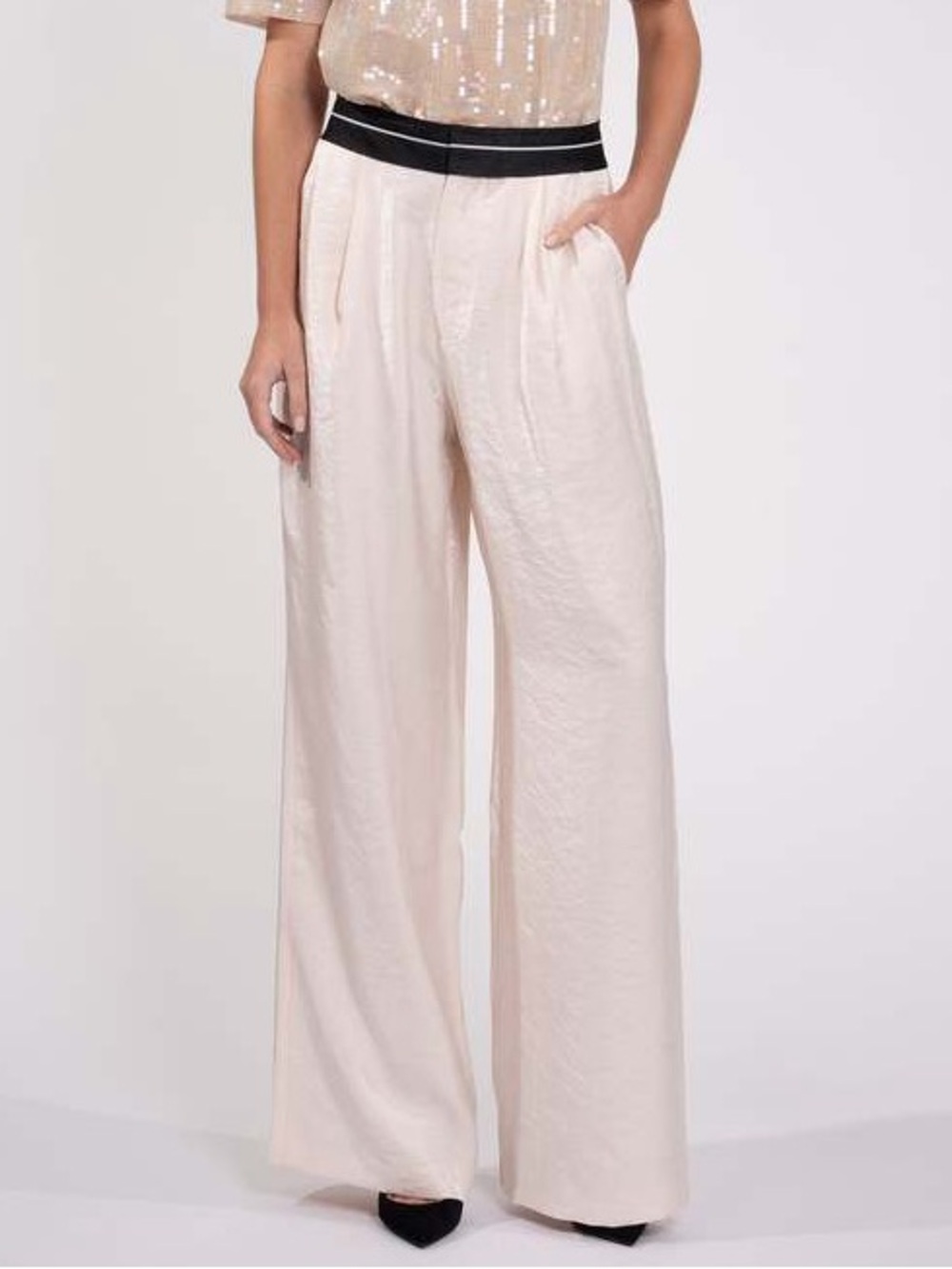 Nonchalant Label Sonni Blush Pink Satin Wide Leg Trouser Pants NWT Size Medium